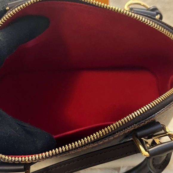 Authentic LOUIS VUITTON Alma BB in Damier Ebene - Picture 4 of 11